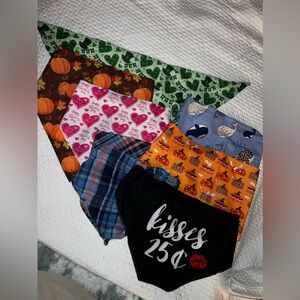 Set of 8 holiday dog bandanas